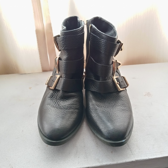 Vince Camuto Boots - Picture 2 of 4